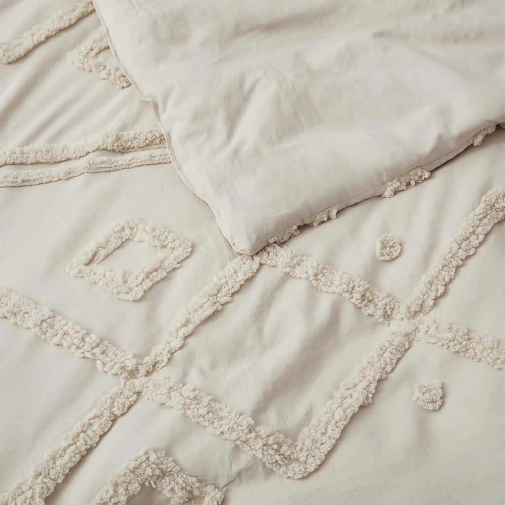 Oli Anderson Tufted Boho Fluffy Comforter Set - 3 Piece