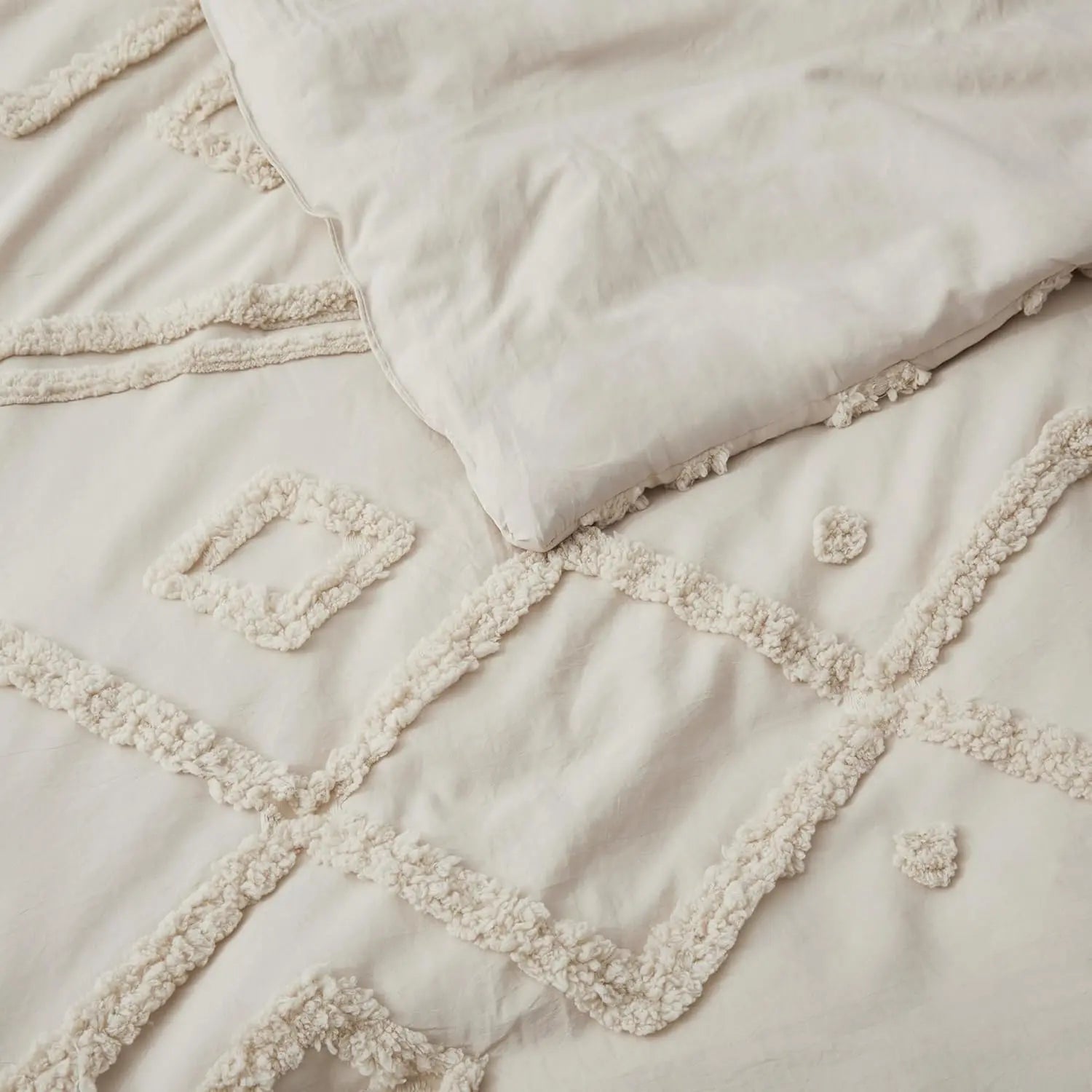 Oli Anderson Tufted Boho Fluffy Comforter Set - 3 Piece