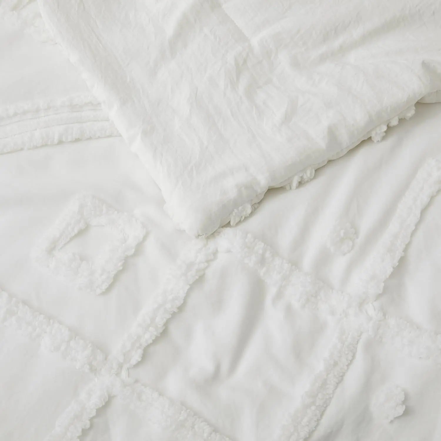 Oli Anderson Tufted Boho Fluffy Comforter Set - 3 Piece