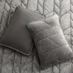 Oli Anderson Velvet Reversible Quilt Set - 3 Piece