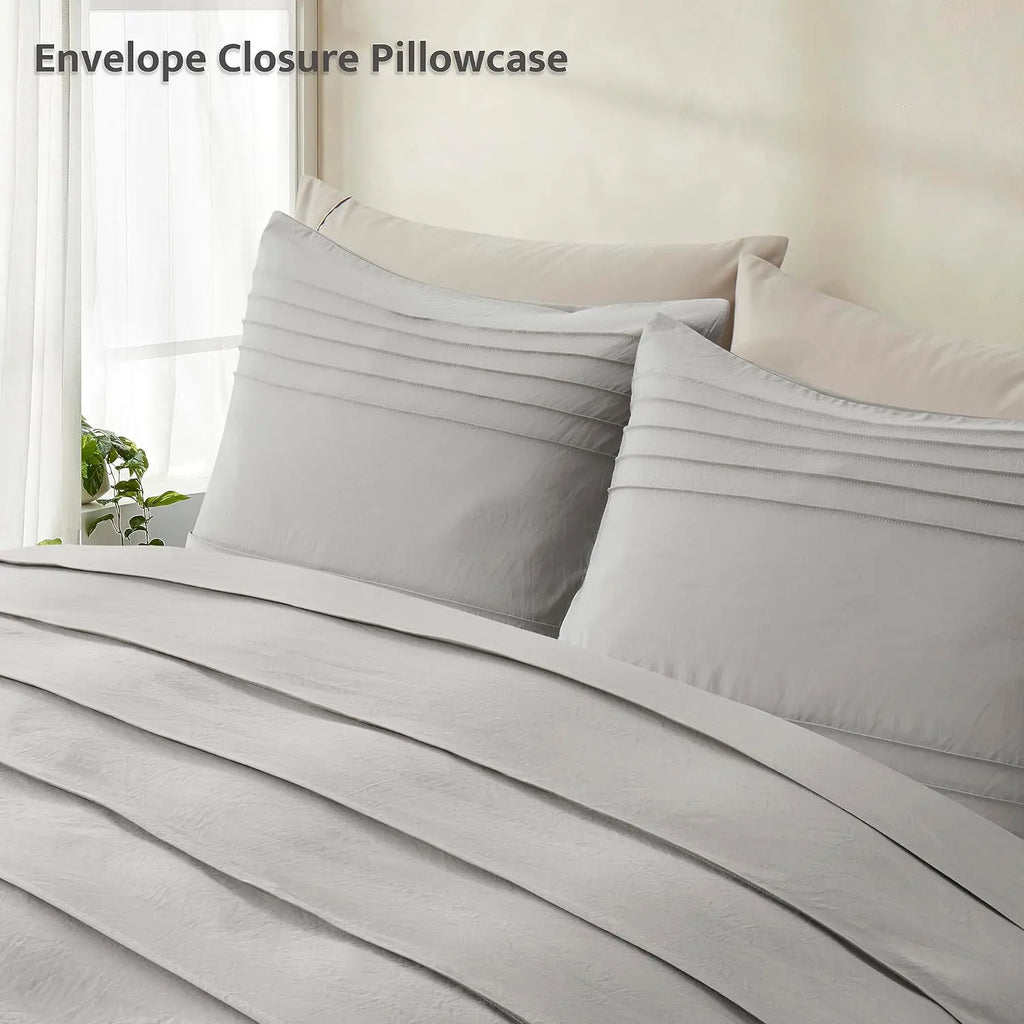 Oli Anderson Pleated Duvet Cover - 3 Piece Set