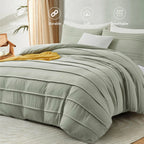 Oli Anderson Pleated Duvet Cover - 3 Piece Set