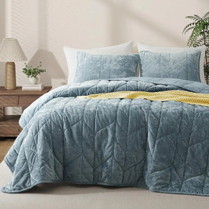 Oli Anderson Velvet Reversible Quilt Set - 3 Piece