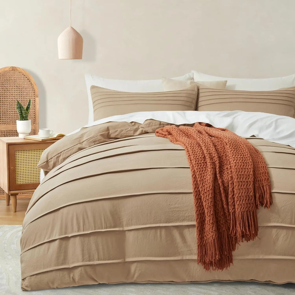 Oli Anderson Pleated Duvet Cover - 3 Piece Set