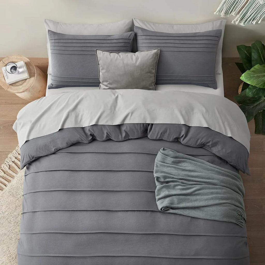 Oli Anderson Pleated Duvet Cover - 3 Piece Set