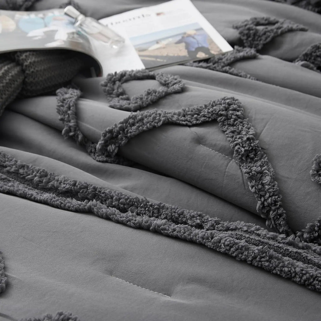 Oli Anderson Tufted Boho Fluffy Comforter Set - 3 Piece