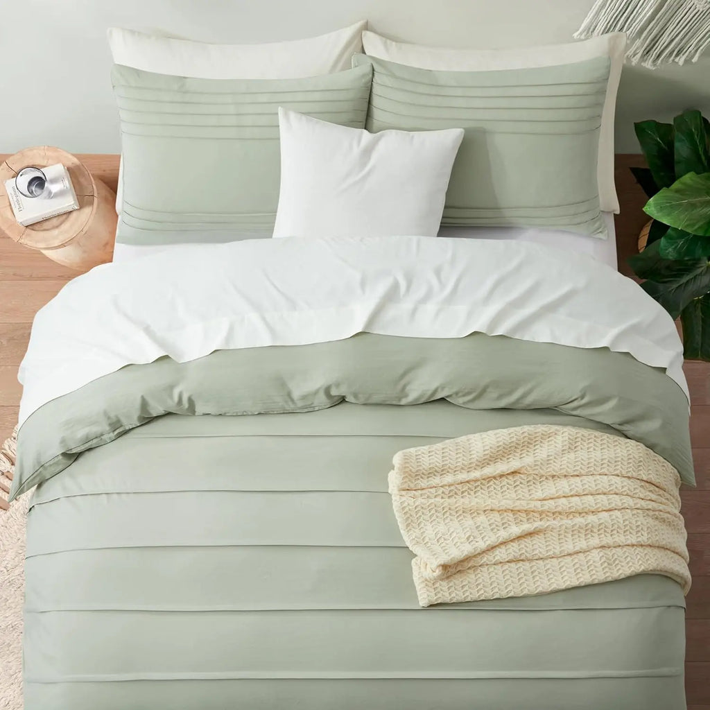 Oli Anderson Pleated Duvet Cover - 3 Piece Set