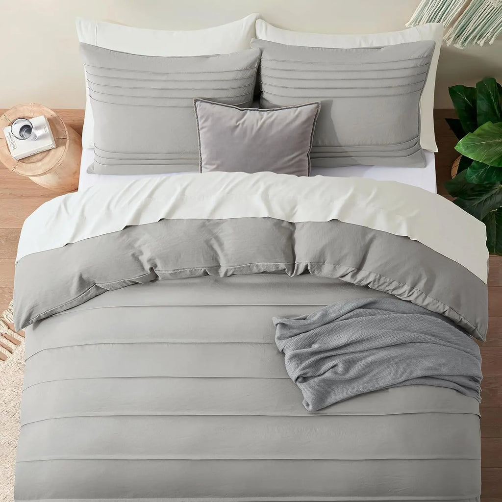 Oli Anderson Pleated Duvet Cover - 3 Piece Set