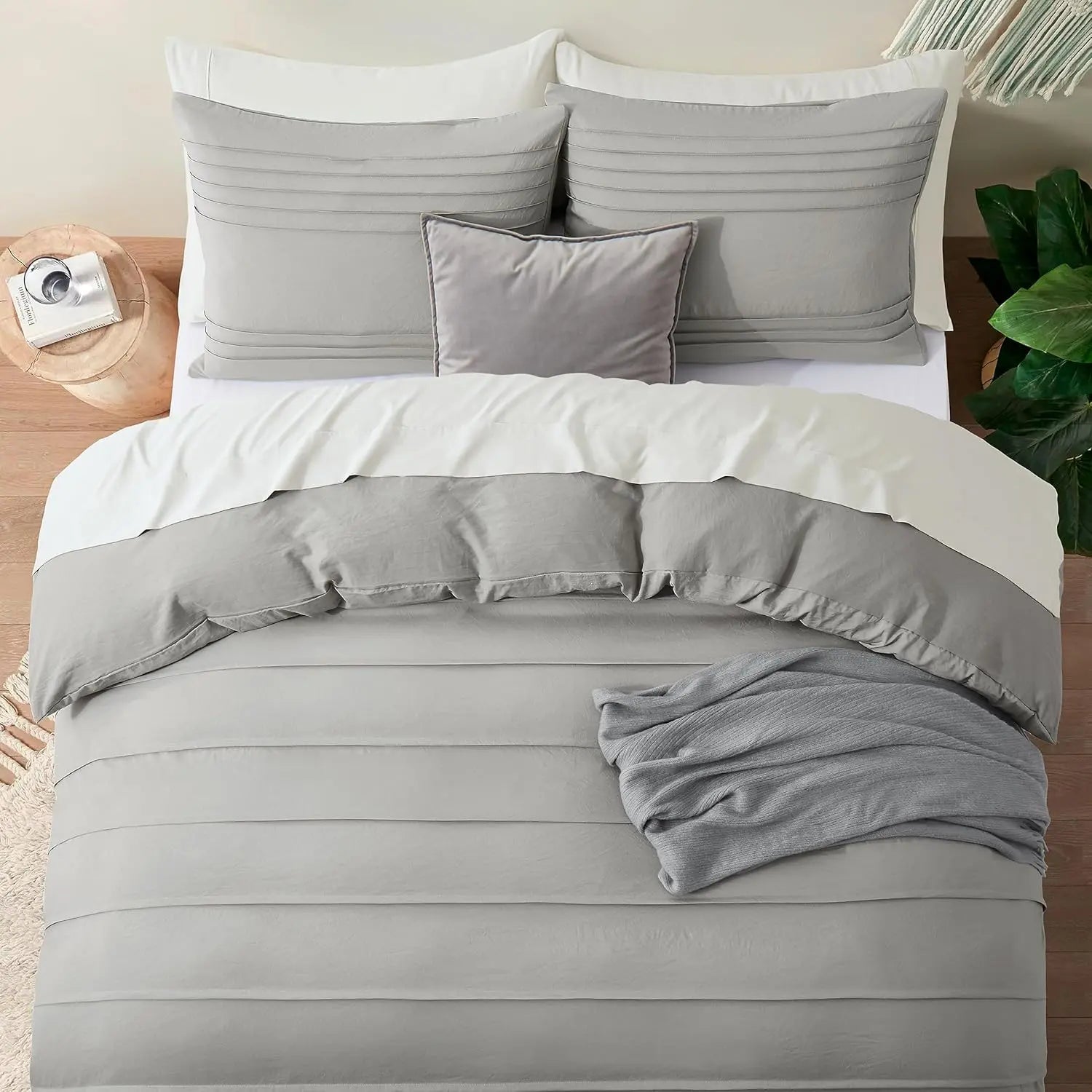 Oli Anderson Pleated Duvet Cover - 3 Piece Set