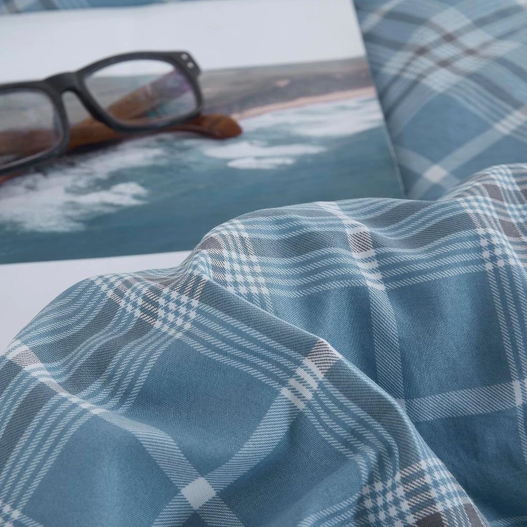 Oli Anderson Reversible Fluffy Checkered Comforter Set - 3 Piece