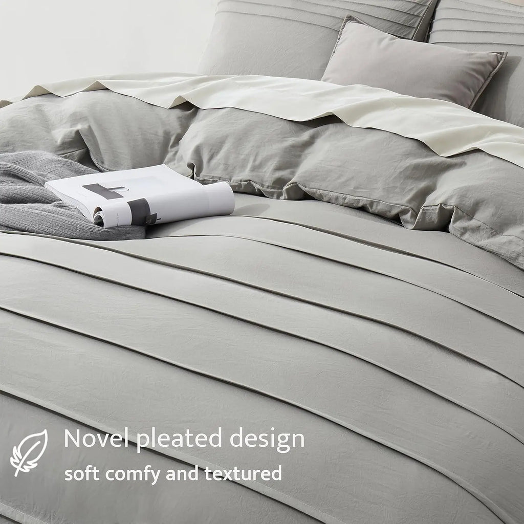 Oli Anderson Pleated Duvet Cover - 3 Piece Set